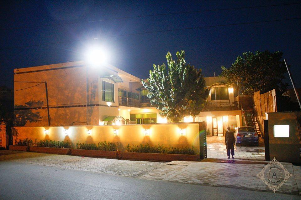 Shelton Accommodator Peshawar Buitenkant foto