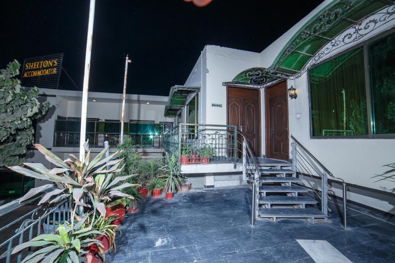 Shelton Accommodator Peshawar Buitenkant foto